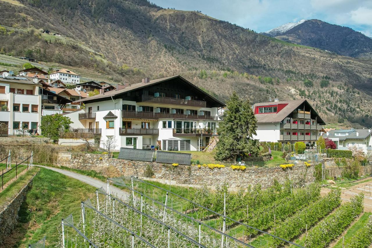Pension Apartments Pardell Кастельбелло Экстерьер фото