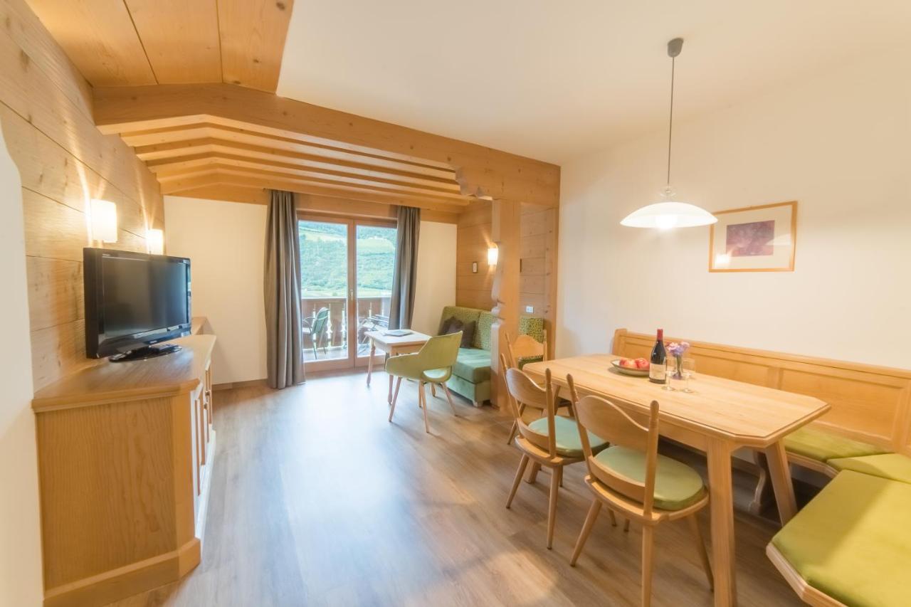 Pension Apartments Pardell Кастельбелло Экстерьер фото